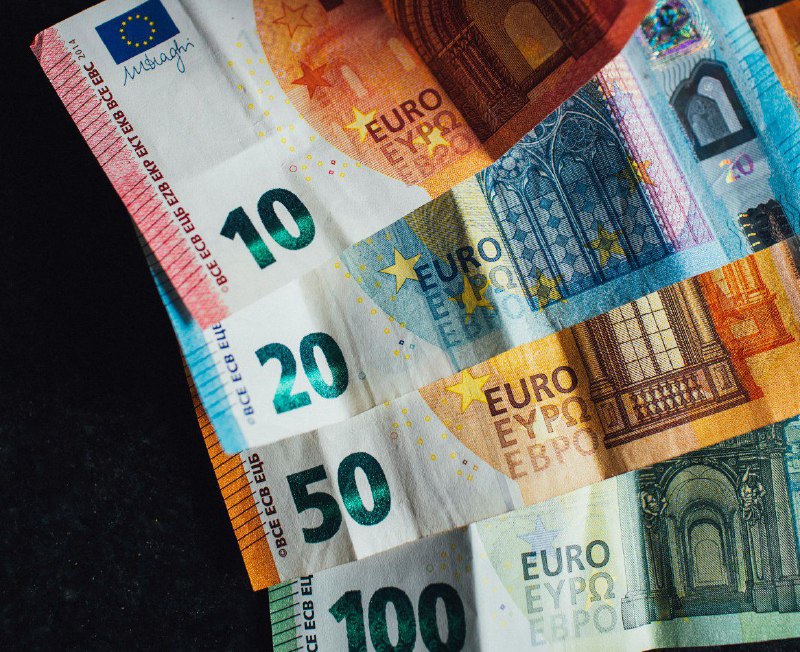 💶 С 2026 года в Германии вырастет минимальная зарплата — 6,6 миллиона человек получат прибавкуС 1 января 2026 года минимальная п...