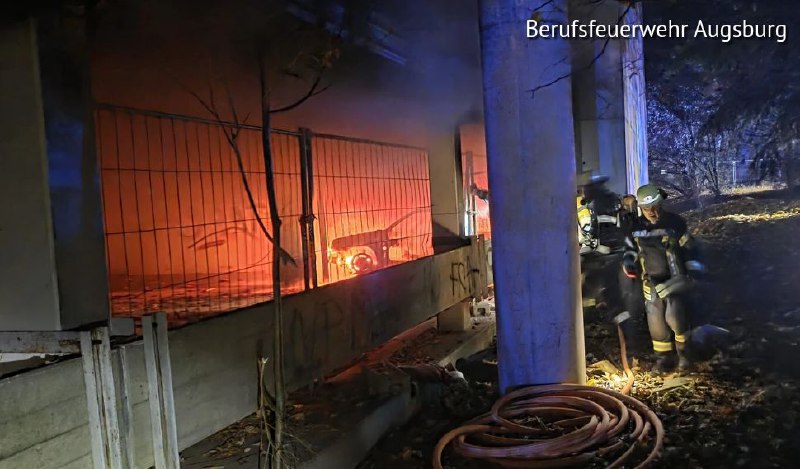 На парковке Kongress am Park снова пожар: автомобиль загорелсяВ воскресенье вечером в строящемся паркинге у Kongress am Park сно...