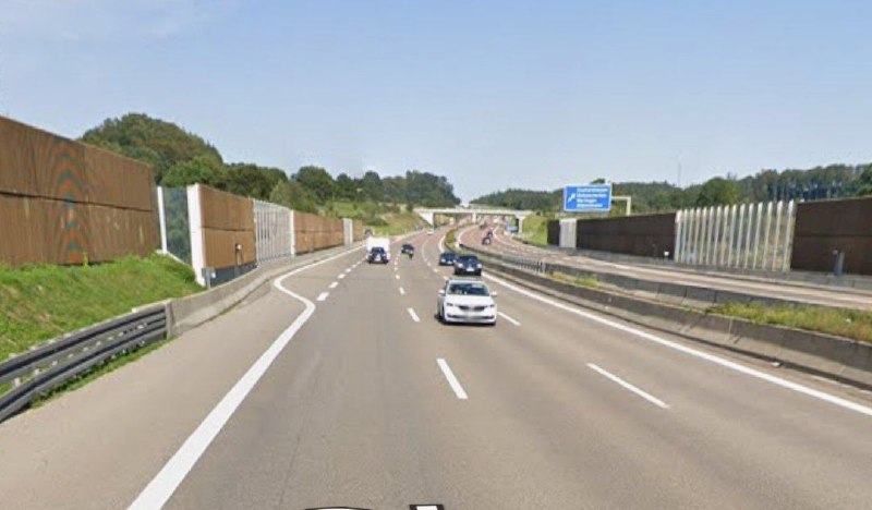 🚗 Споры о лимите скорости на A8: опасный участок под прицелом