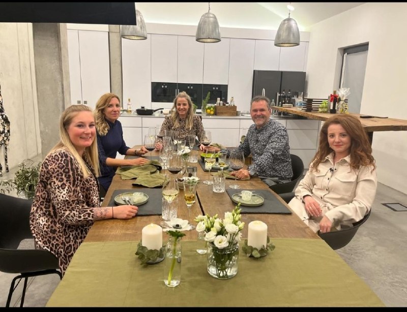 🍽📺 Шоу «Das perfekte Dinner» снова ищет участников из Augsburg